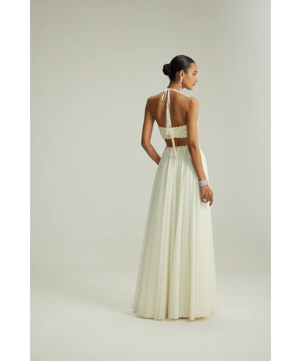 VVANI VATS- Off White Skirt Set With Halter Neck Blouse